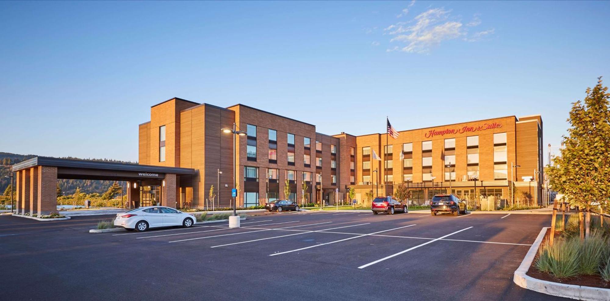 Hampton Inn & Suites Hood River Exterior photo