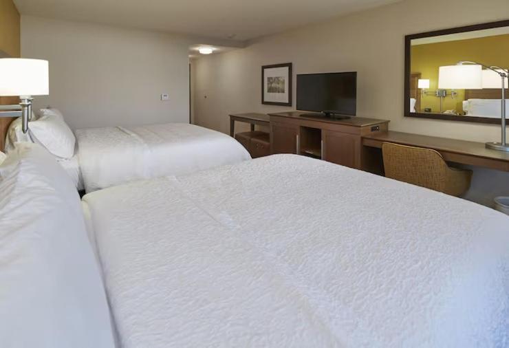 Hampton Inn & Suites Hood River Exterior photo